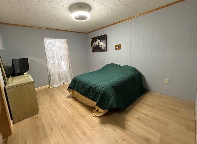 The “OFF GRID” Detwiler Home @ 27535 West Side Rd.
