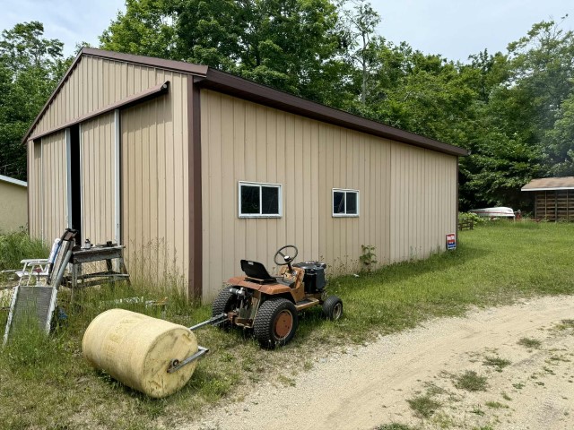 The “OFF GRID” Detwiler Home @ 27535 West Side Rd.