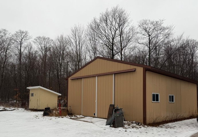 The “OFF GRID” Detwiler Home @ 27535 West Side Rd.