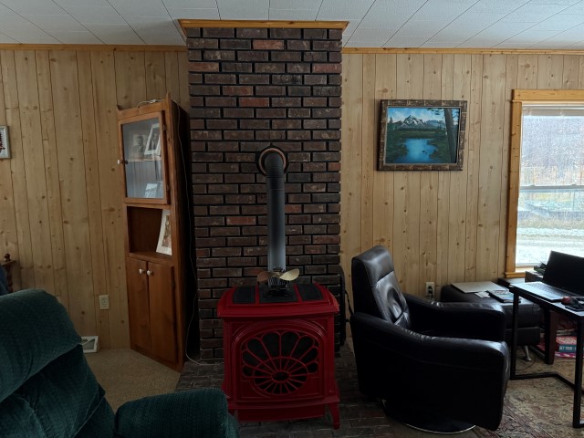 The “OFF GRID” Detwiler Home @ 27535 West Side Rd.