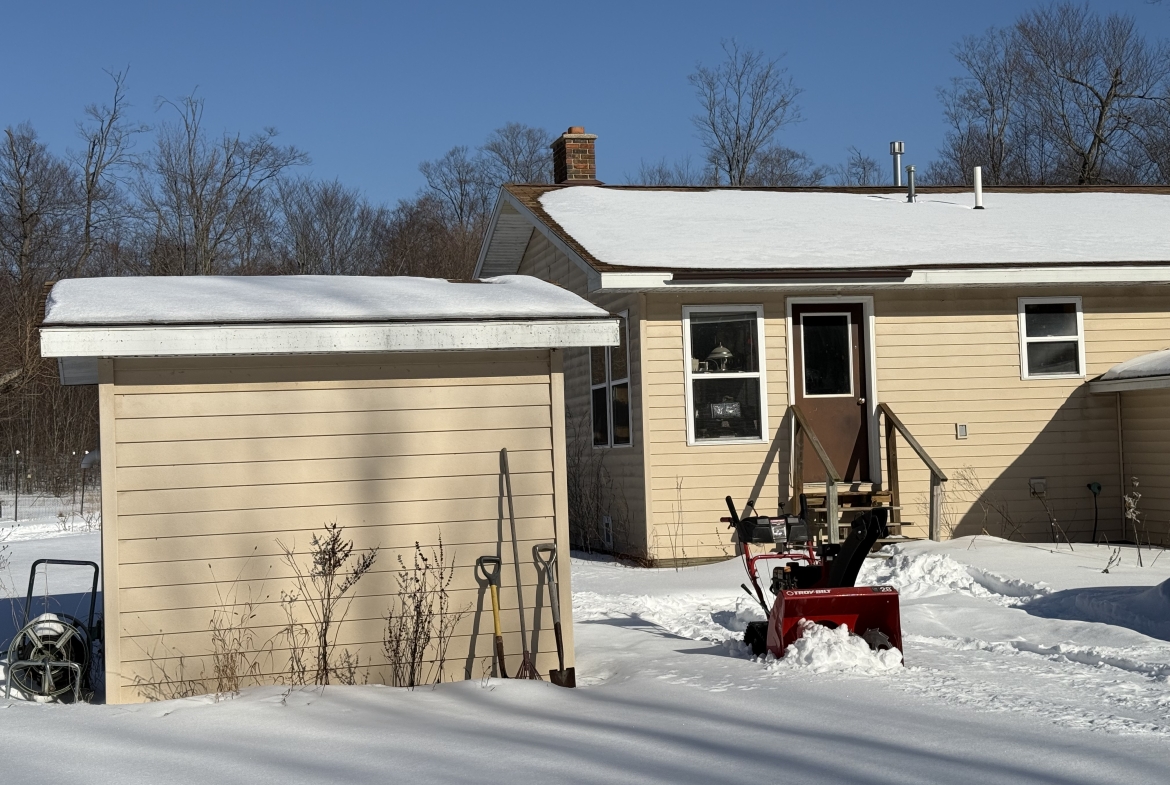 The “OFF GRID” Detwiler Home @ 27535 West Side Rd.