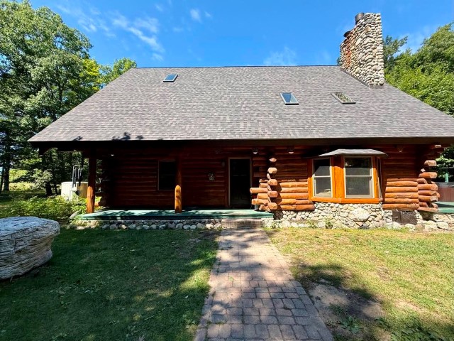 The Log Home “Shanoule” – 27715 Paid een Og’s Road