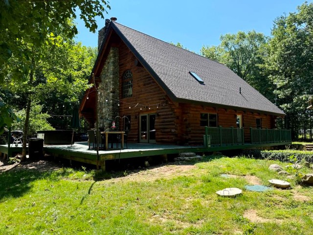 The Log Home “Shanoule” – 27715 Paid een Og’s Road