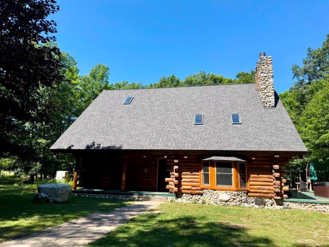 The Log Home “Shanoule” – 27715 Paid een Og’s Road
