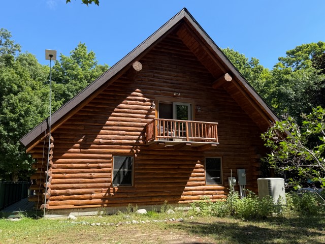 The Log Home “Shanoule” – 27715 Paid een Og’s Road