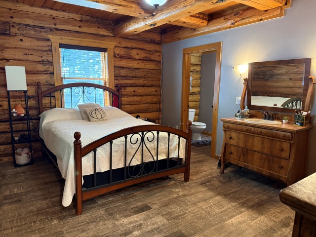 The Log Home “Shanoule” – 27715 Paid een Og’s Road