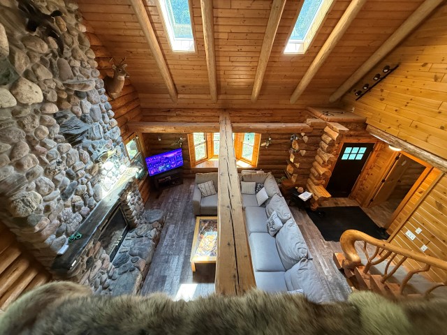 The Log Home “Shanoule” – 27715 Paid een Og’s Road