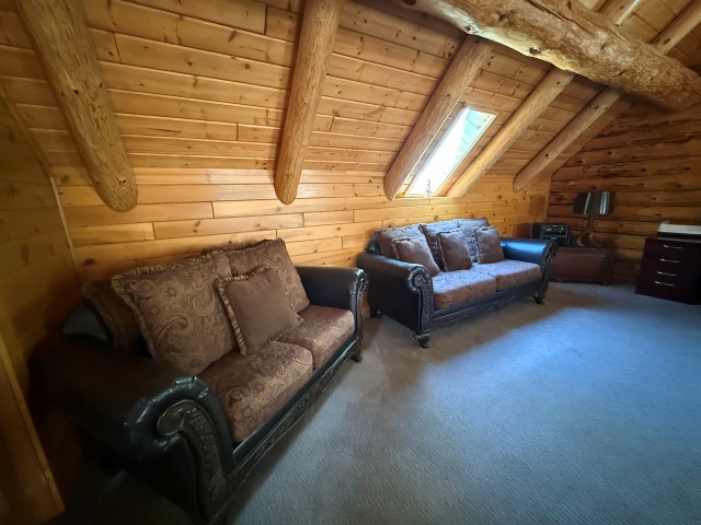 The Log Home “Shanoule” – 27715 Paid een Og’s Road