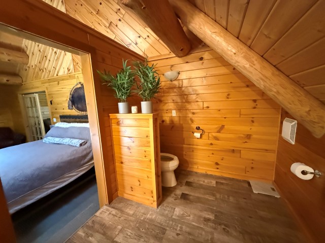 The Log Home “Shanoule” – 27715 Paid een Og’s Road