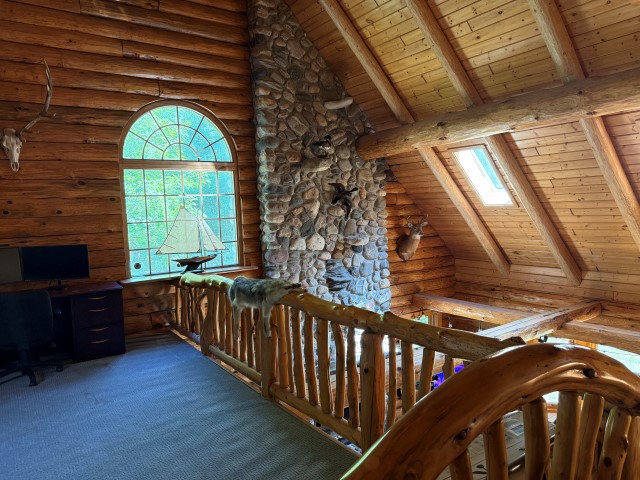 The Log Home “Shanoule” – 27715 Paid een Og’s Road