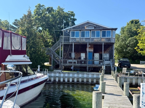 26070 and 26065 Main Street with Harbor Frontage